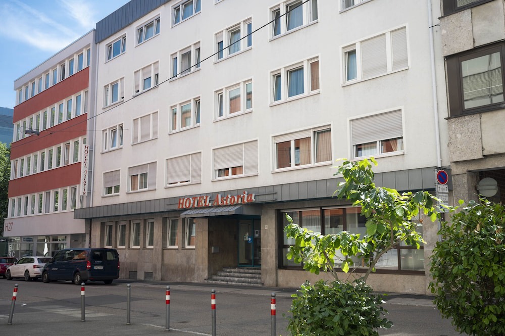 Neue Vorstadt Hotel | Hotel Astoria