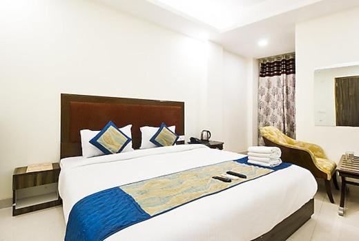 Safdarjung Enclave Hotel | Hotel Badal - Safdarjung Enclave