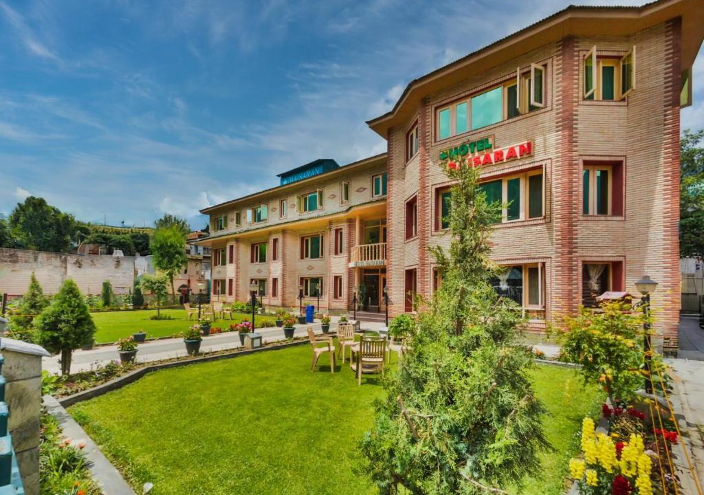 Laripora Hotel | Hotel Baisaran Pahalgam