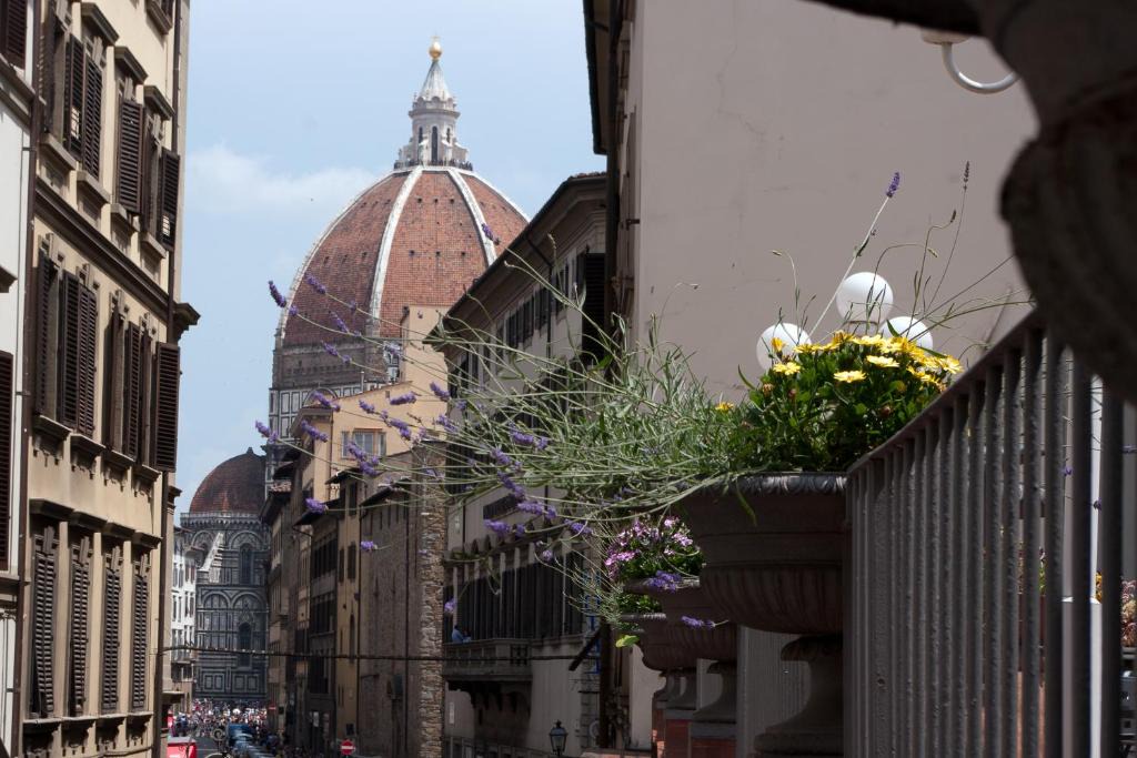 Duomo Hotel | Hotel Balcony