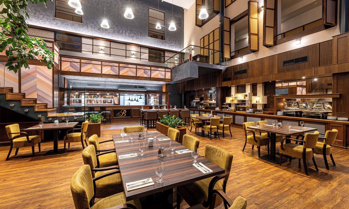 Zlin Hotel | Hotel Baltaci Atrium