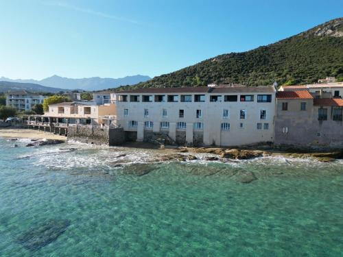 Algajola Hotel | Hotel Beau Rivage