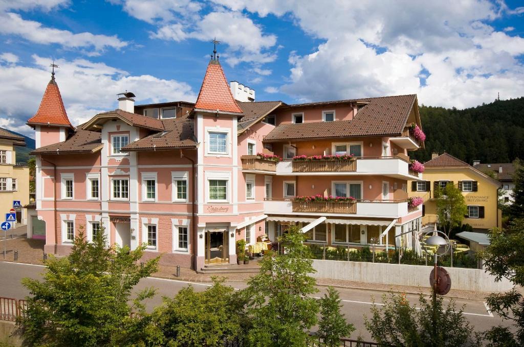 Brunico Hotel | Hotel Blitzburg