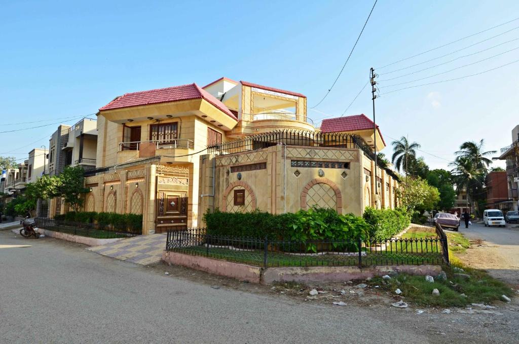 Karachi House | Hotel Blue Sky Executive