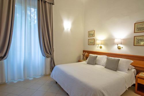 San Lorenzo Hotel | Hotel Bonifacio