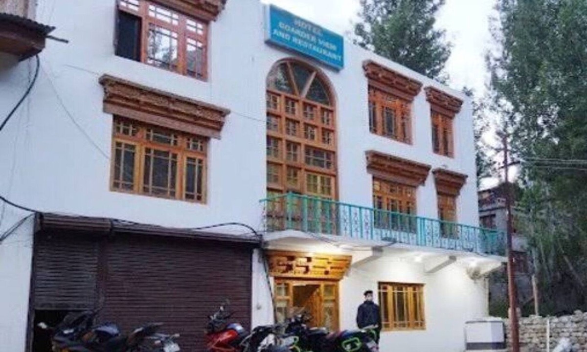 Shargole House | Hotel Border View