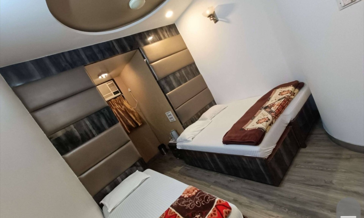 Wellington Pier Hotel | Hotel Broadway