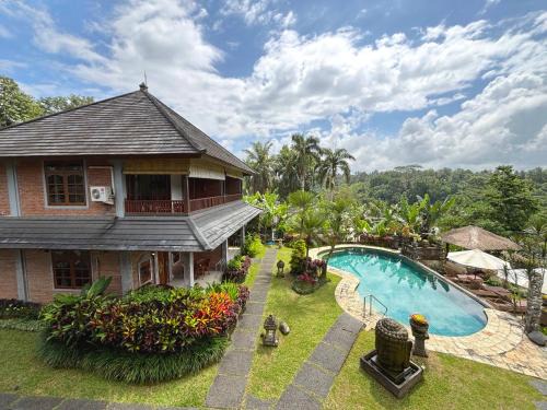 Kedewatan House | Hotel Bunga Permai