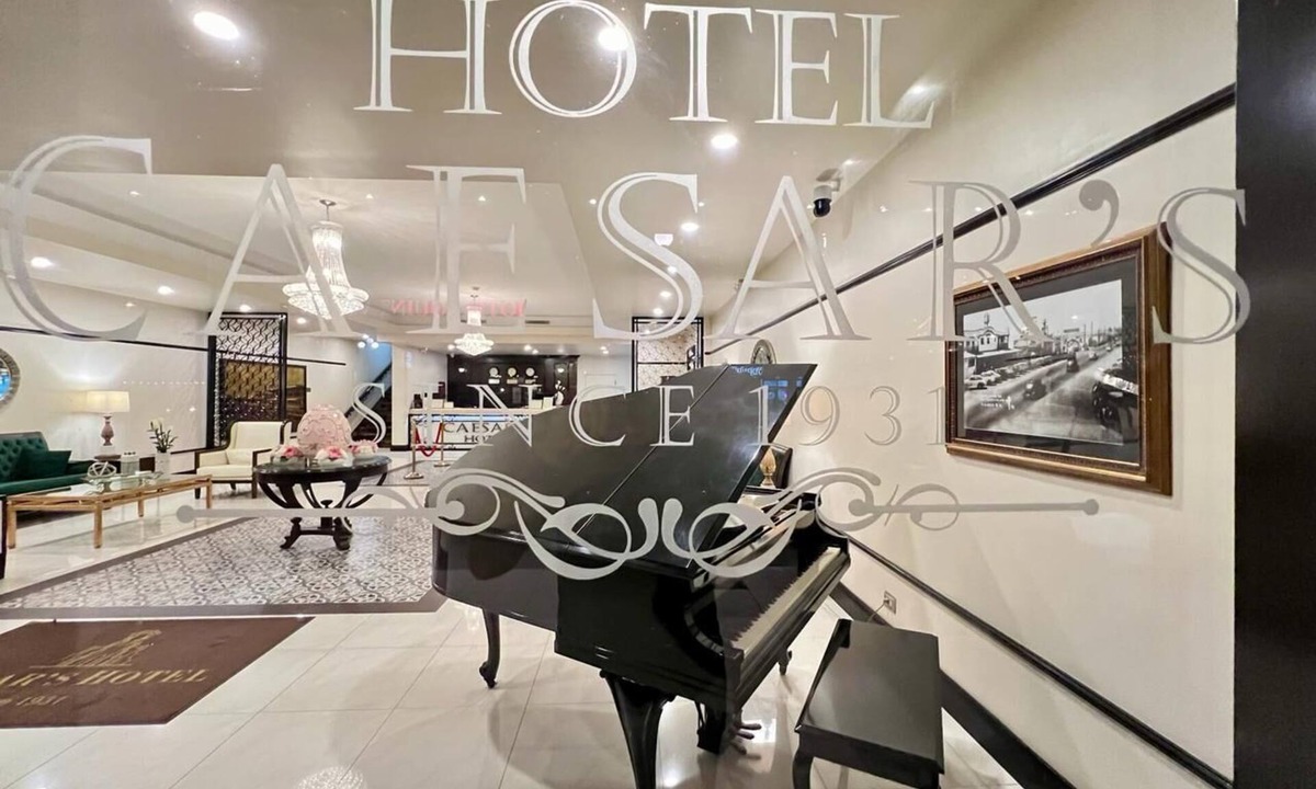 Avenida Revolucion Hotel | Hotel Caesar's