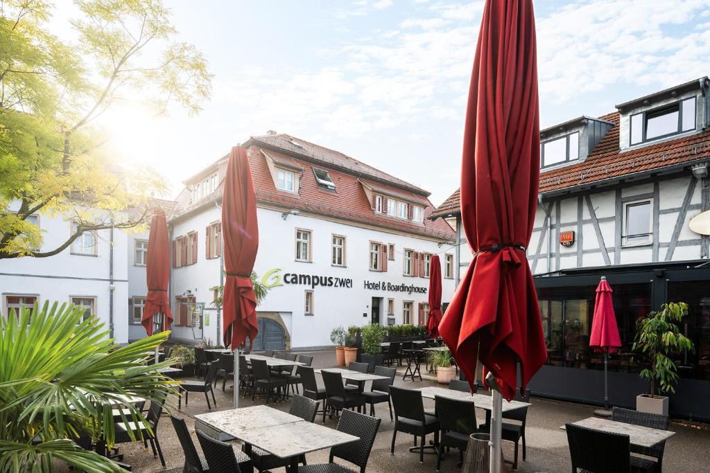 Ludwigsburg Hotel | Hotel CampusZwei Komfortable Doppelzimmer & Apartments mit Küche Zentral in Ludwigsburg ideal für Business & Langzeitaufenthalte 24h Check in Kinder bis 14 Jahre übernachten kostenlos