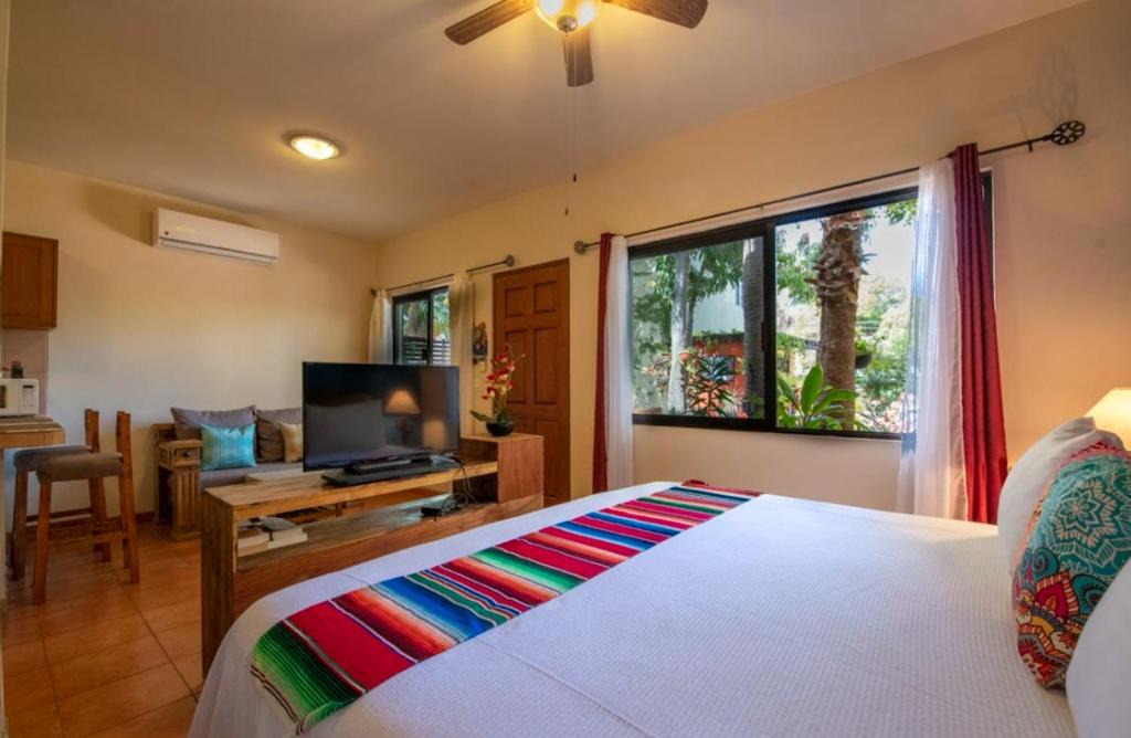 Loreto Hotel | Hotel Casa Mangos Loreto