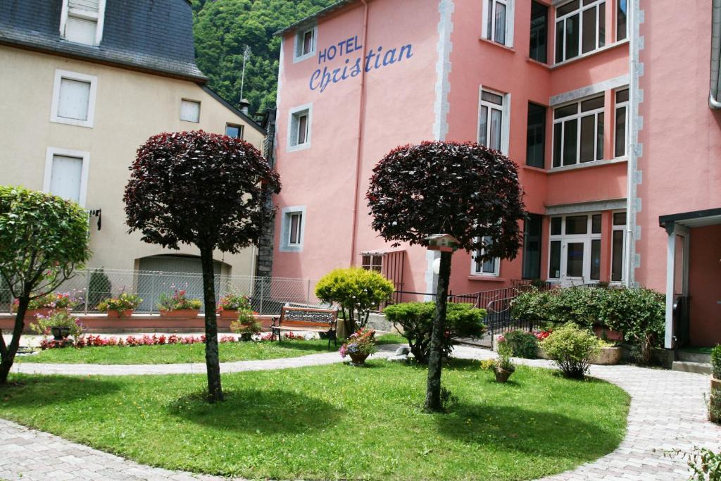 Cauterets Hotel | Hotel Christian