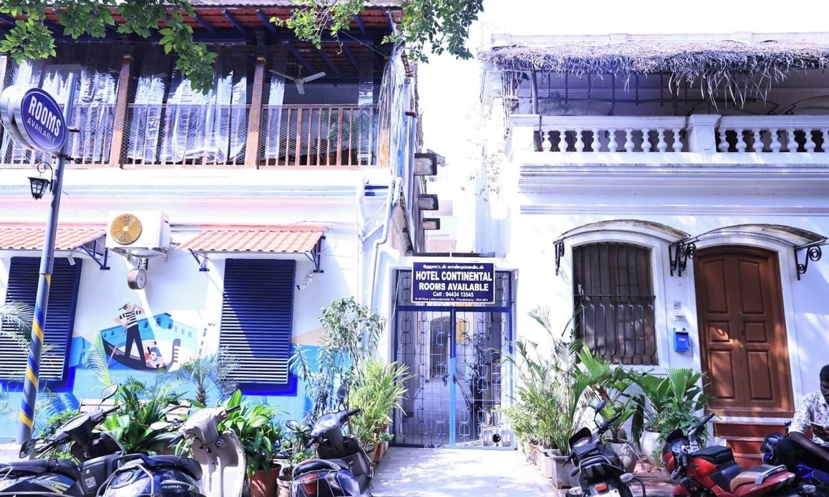 White Town Hotel | Hotel Continental