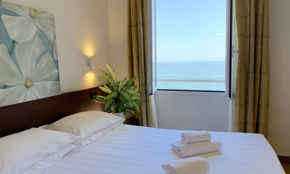 Imperia Hotel | Hotel Corallo