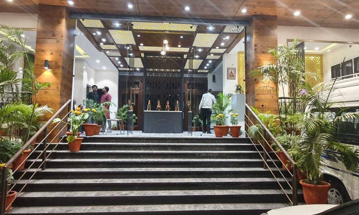 Ramnagar Hotel | Hotel Corbett Kingdom