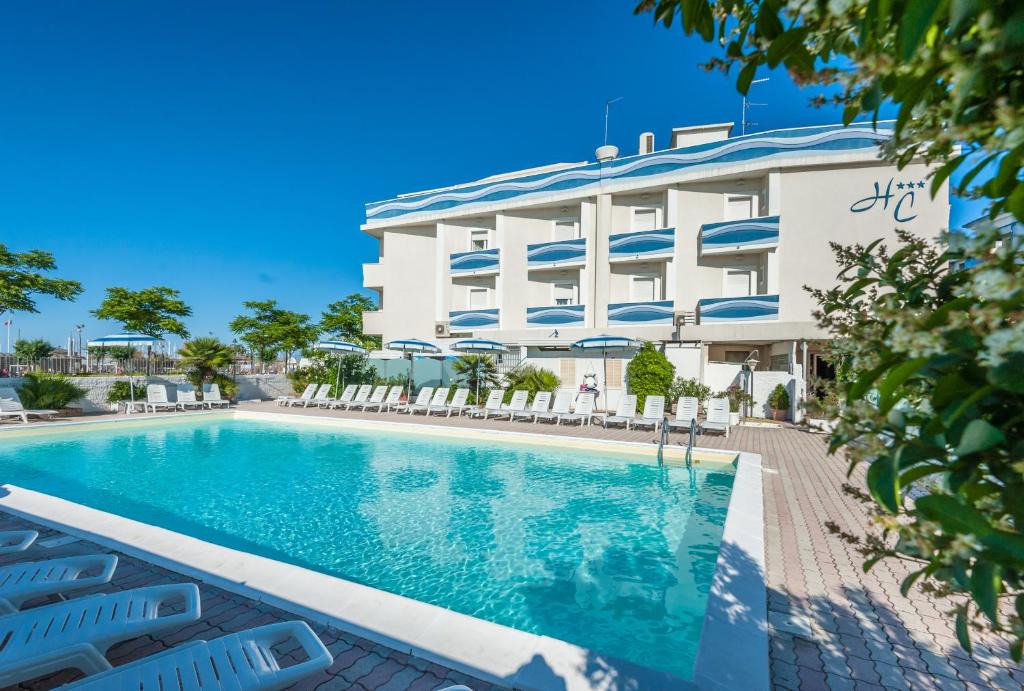 San Giuliano a Mare Hotel | Hotel Corinna