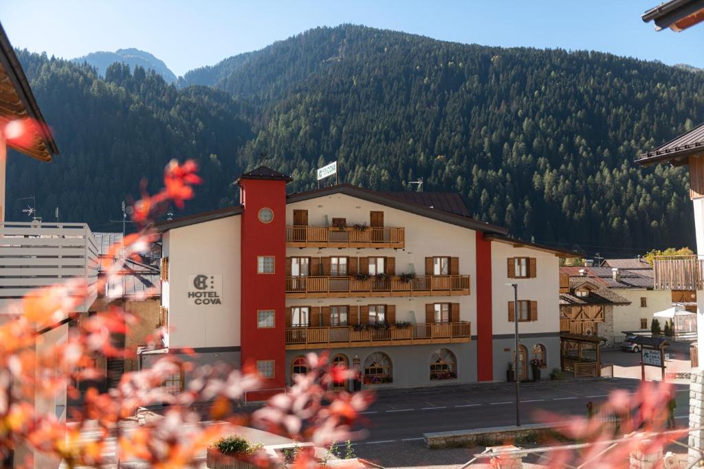 Pellizzano Hotel | Hotel Cova