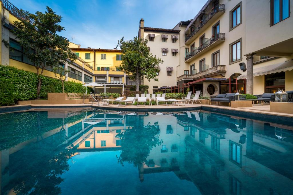 Santa Maria Novella Hotel | Hotel Croce Di Malta