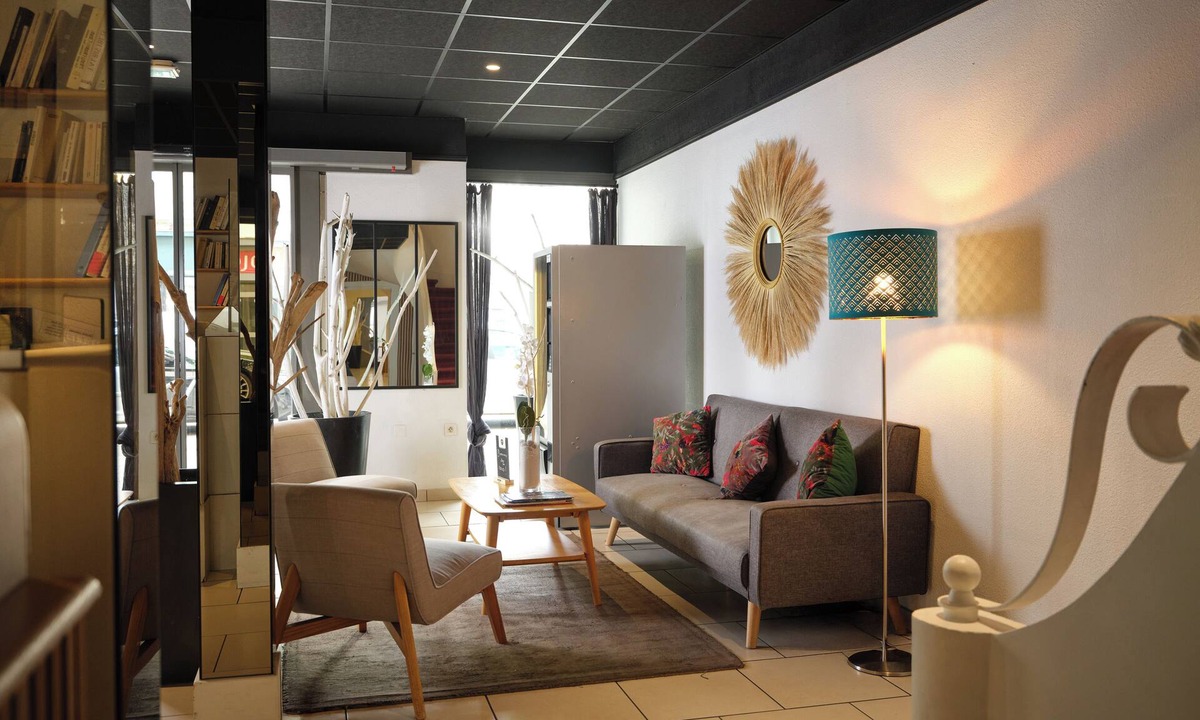 Valence Hotel | Hotel de Lyon