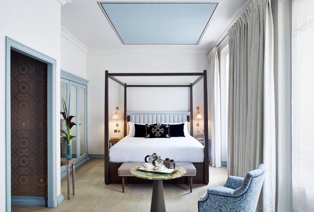 Faubourg-du-Roule Hotel | Hotel de Montesquieu