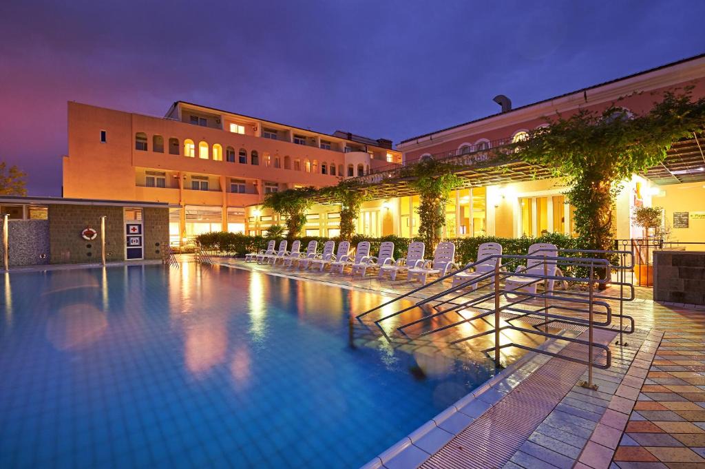 Izola Hotel | Hotel Delfin