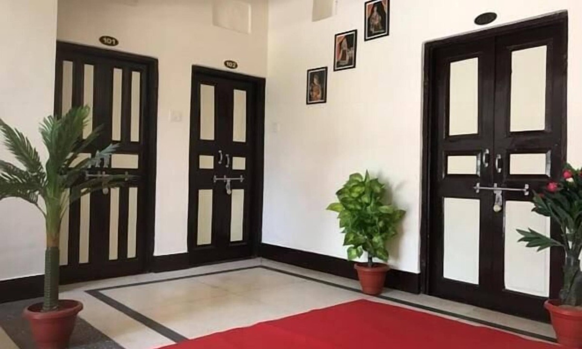 Jaipur Hotel | Hotel Dharohar Palace