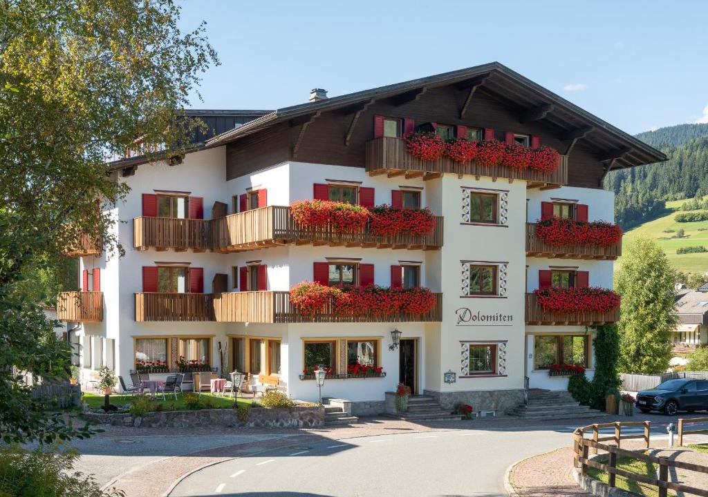 Monguelfo Hotel | Hotel Dolomiten