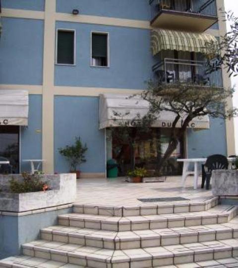 Moniga del Garda Hotel | Hotel Du Lac