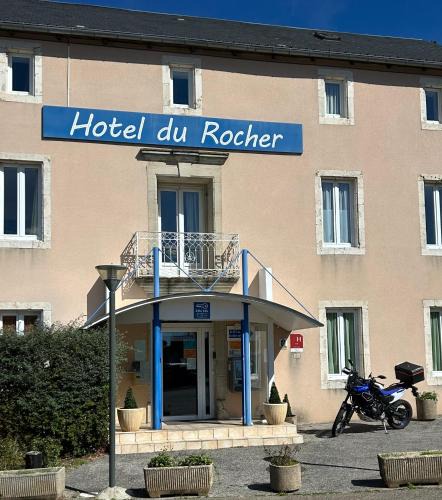 Le Caylar Hotel | Hotel Du Rocher