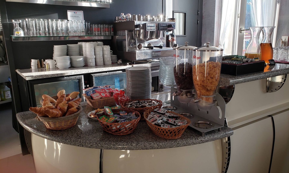 Saint-Cere Hotel | Hotel Du Touring