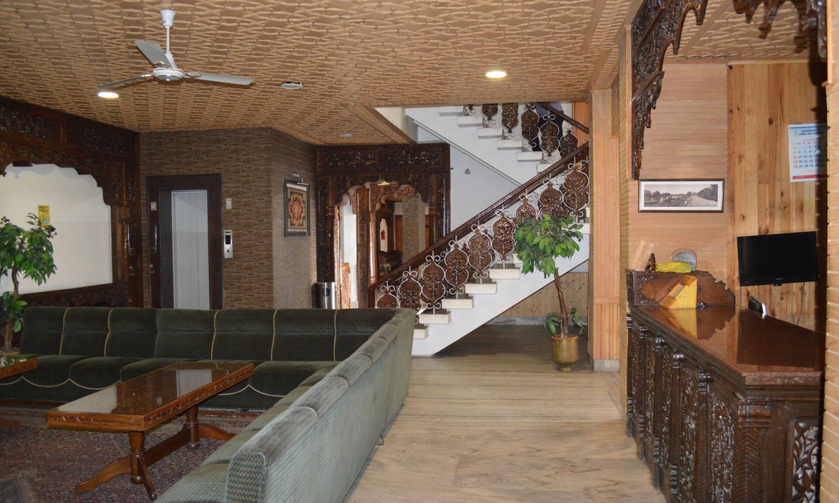 Dal Lake Hotel | Hotel Duke