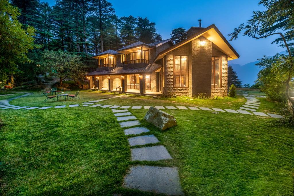 McLeod Ganj Resort | Hotel Eagles Nest