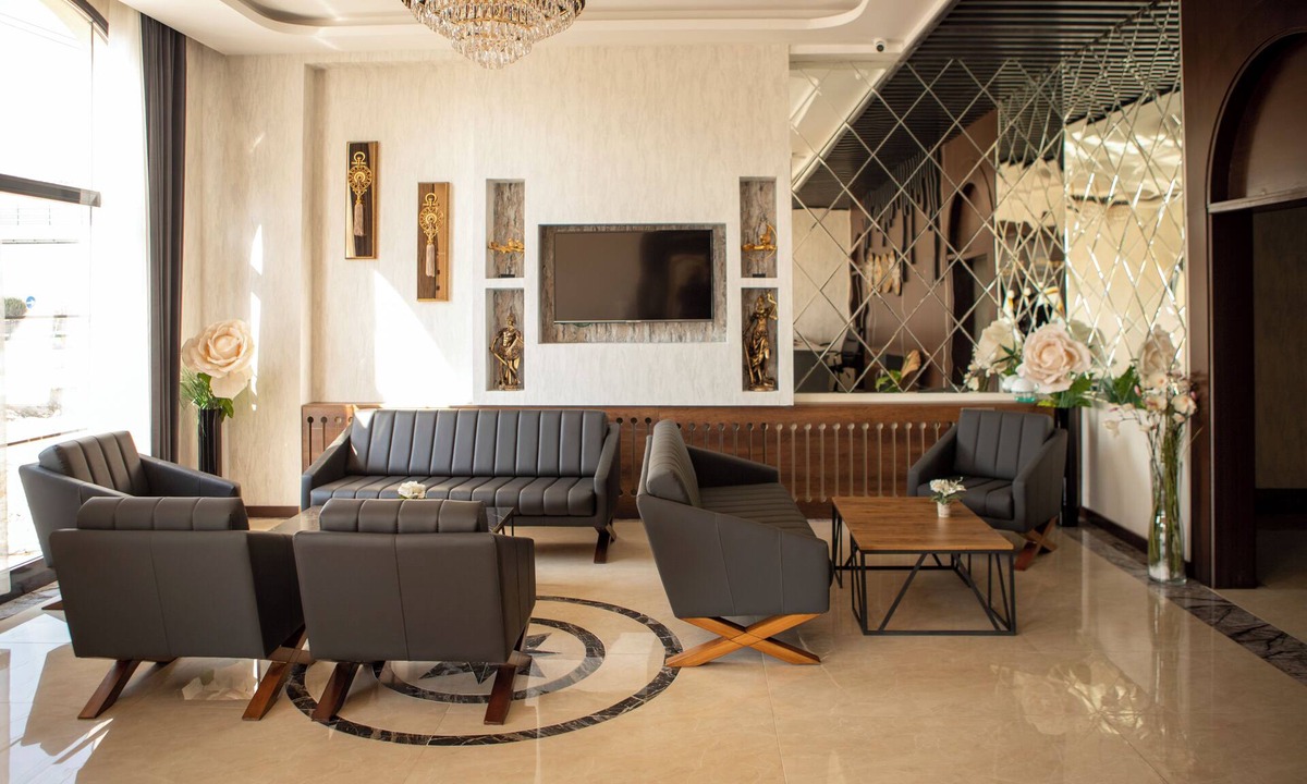 Van Hotel | HOTEL EDEN'S