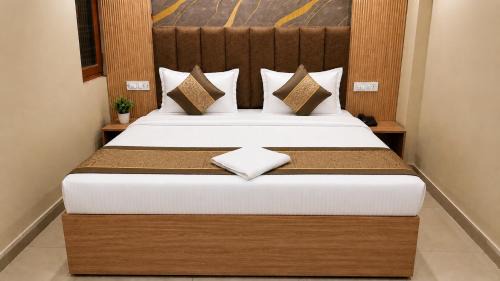 Noida Hotel | Hotel Eden Villa