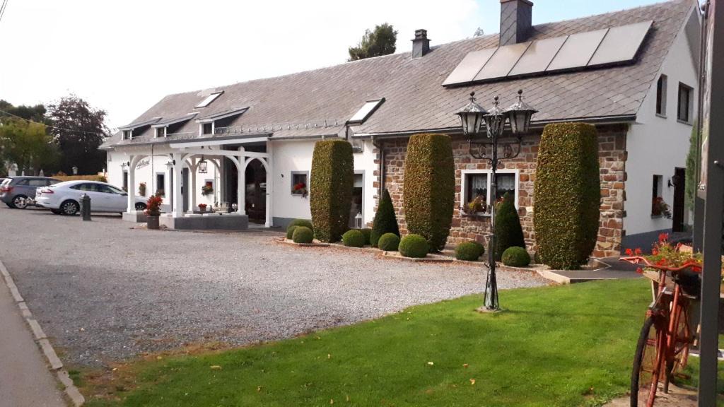 Buetgenbach Hotel | Hotel Eifelland
