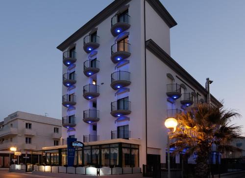 Torre Pedrera Hotel | Hotel Emilia