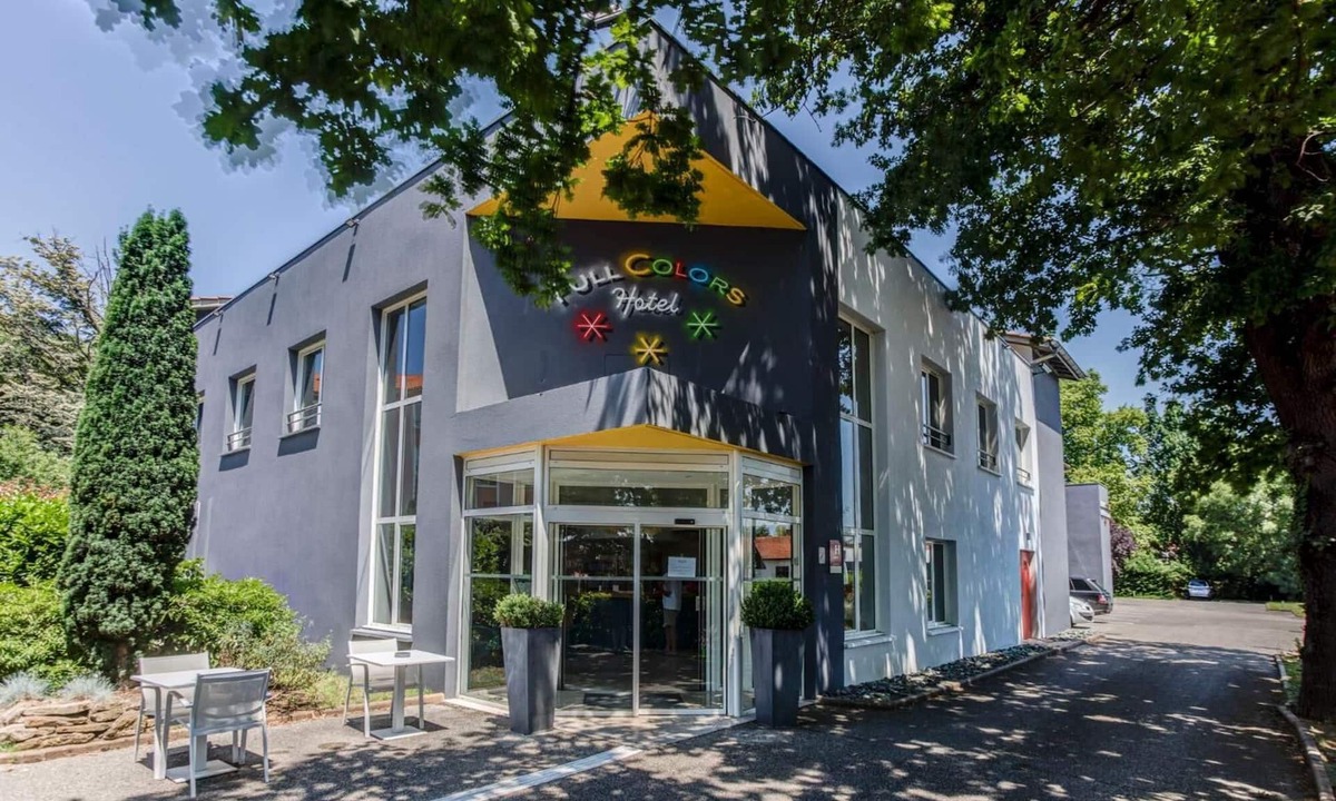 Craponne Hotel | Hotel Full Colors