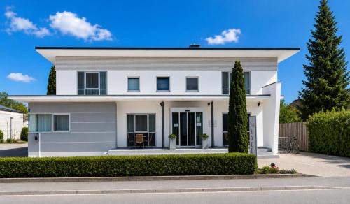 Dingolfing Hotel | Hotel Garni Max Zwo
