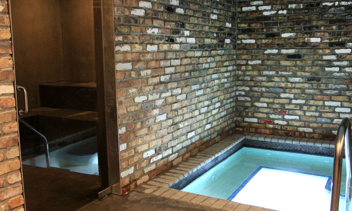 West Avenue Hotel | Hôtel Gaythering - Gay Hotel - All Adults Welcome