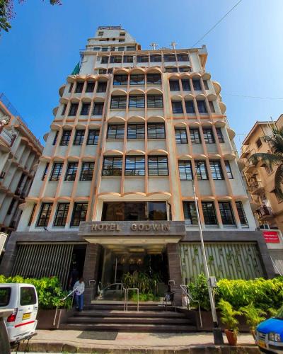 Wellington Pier Hotel | Hotel Godwin - Colaba