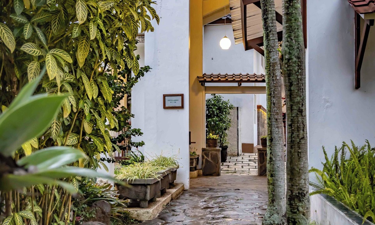 Ngaglik Hotel | Hotel Gradia 1