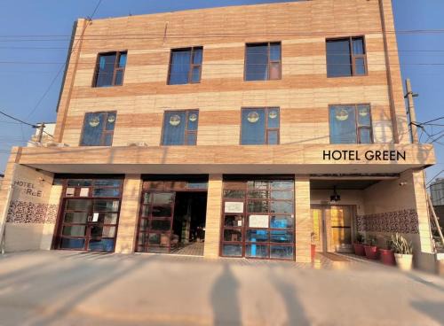 Kharar Hotel | Hotel Green