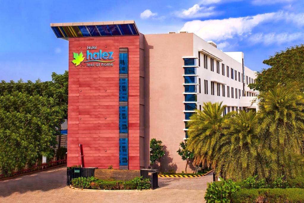 Sholinganallur Hotel | Hotel Halez