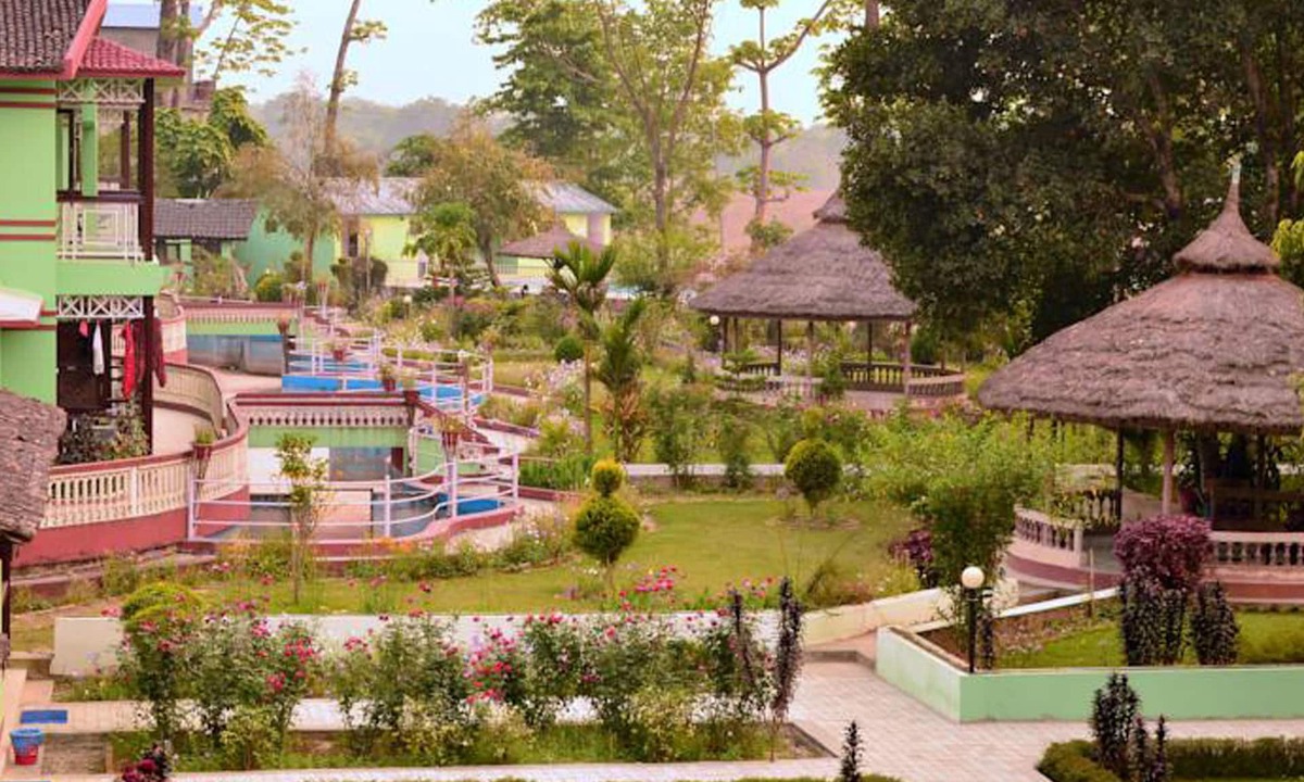 Sauraha Hotel | Hotel Hermitage