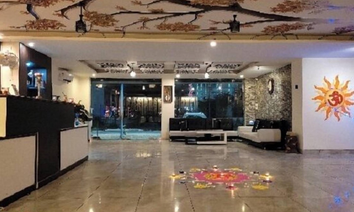 Rishikesh Hotel | Hotel Holiday Hill