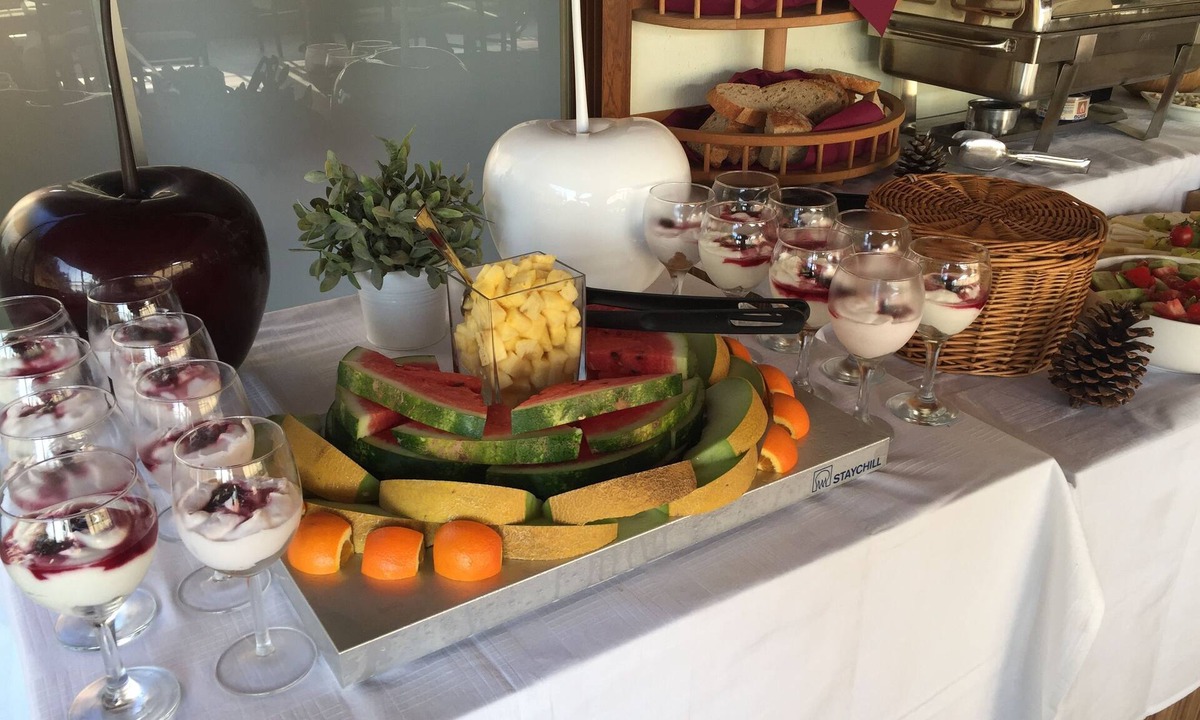 Altinoluk Hotel | Hotel Hugo