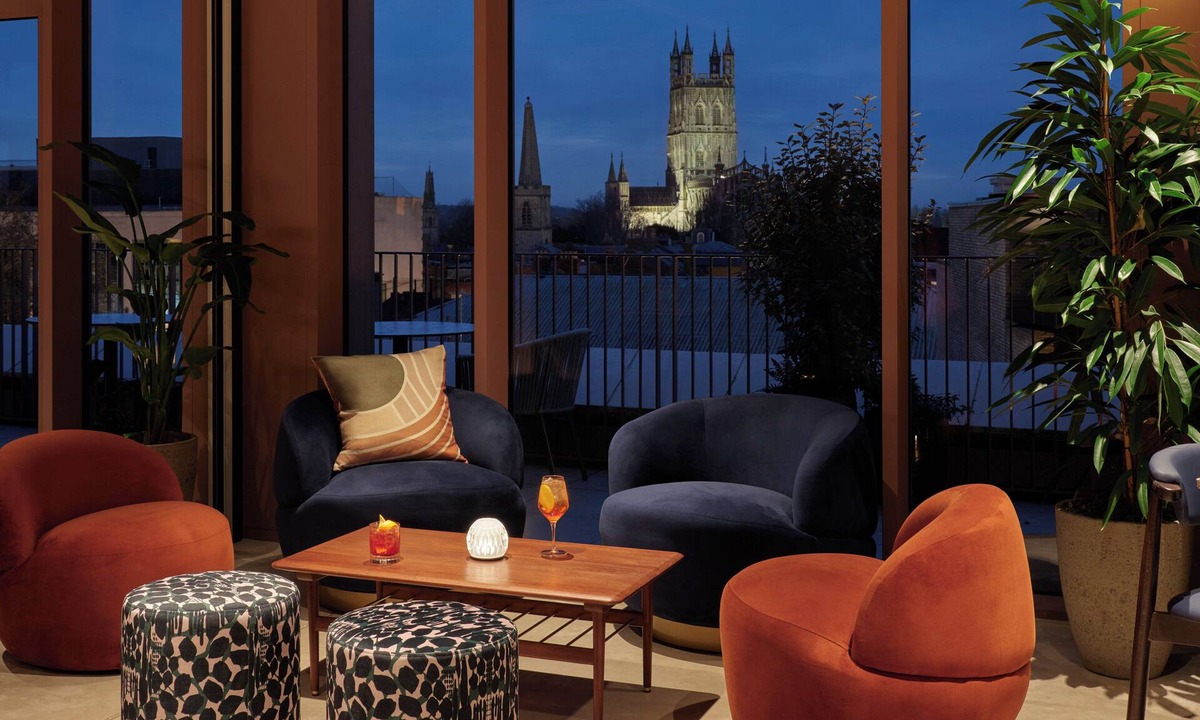 Gloucester Hotel | Hotel Indigo Gloucester The Forum By IHG