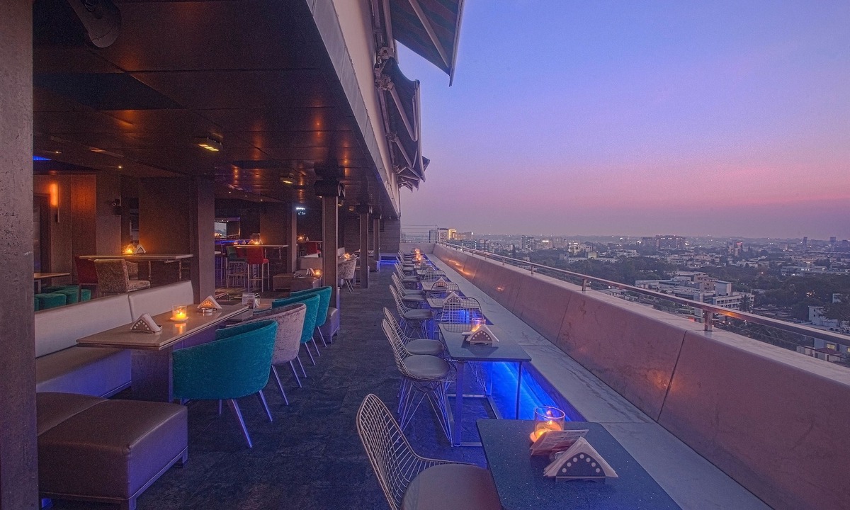 Shanthala Nagar Hotel | Hotel Ivory Tower