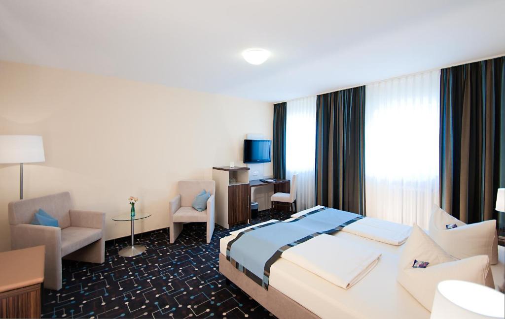 Ebersberg District Hotel | Hotel Königer