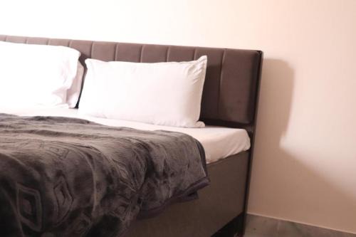 Malviya Nagar Hotel | Hotel Krishna